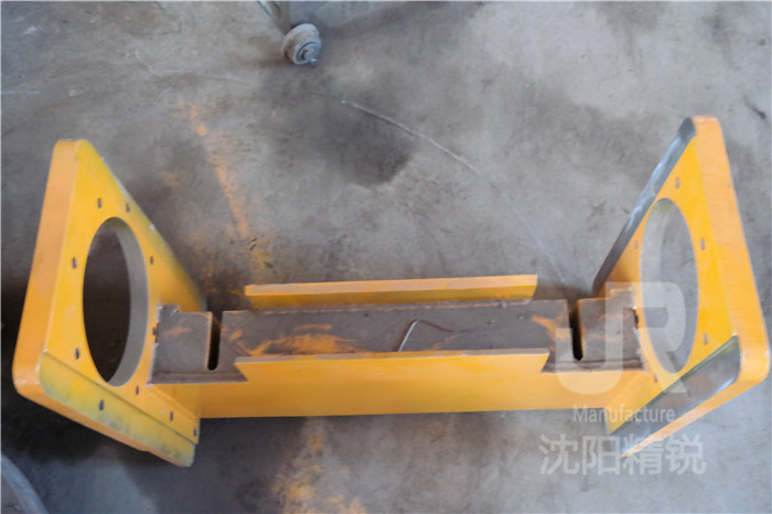 一运驱动装置架